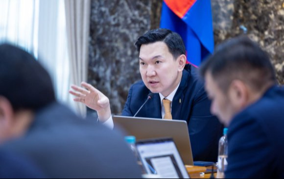 Н.Учрал: 35 жил ажилласан бол тэтгэвэр тогтоохдоо цалингийн 67.5 хувиар тооцдог байсныг 72.5 хувь болгоно